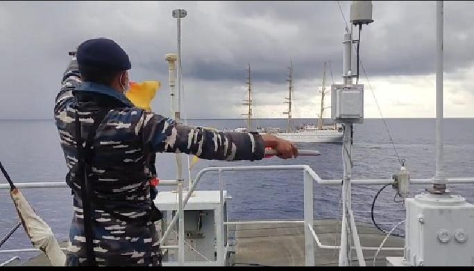 Dua Kapal Koarmada II Terlibat Perang Bersama di Laut Sulawesi
