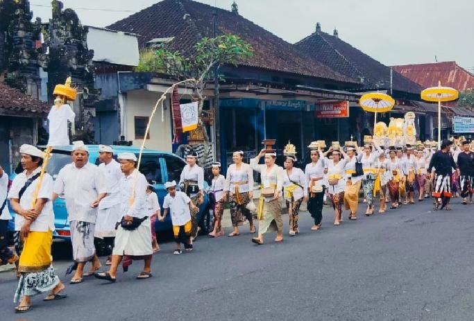 Br. Pande Cempaga Gelar Upacara Ngerorasin