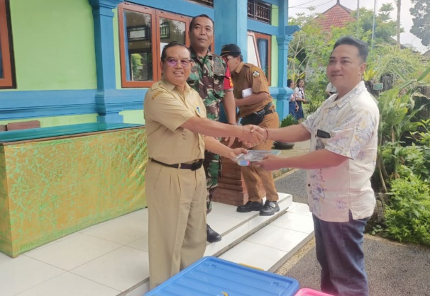1.302 Siswa di Tembuku Terima Makan Bergizi Gratis
