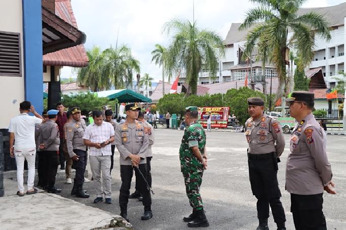 Kapolres Tapteng Pantau Pengamanan Perayaan Hari Buruh Internasional