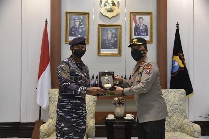 Pangkoarmada II Laksanakan CC Ke Polda Jatim