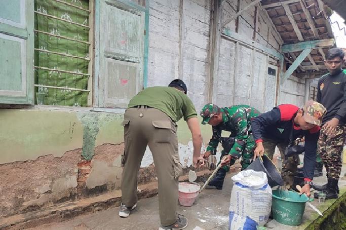 Kodim 0721/Blora Bersama Polsek, Banser dan UNNES Rehab Panti Asuhan dan Dhuafa