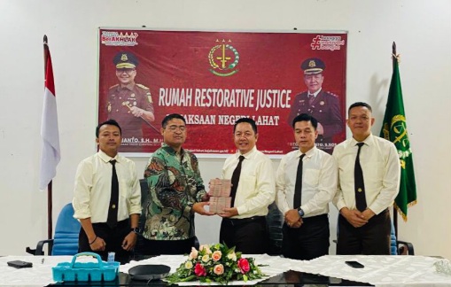 Kejari Lahat Terima Titipan Uang Pengganti Kerugian Negara