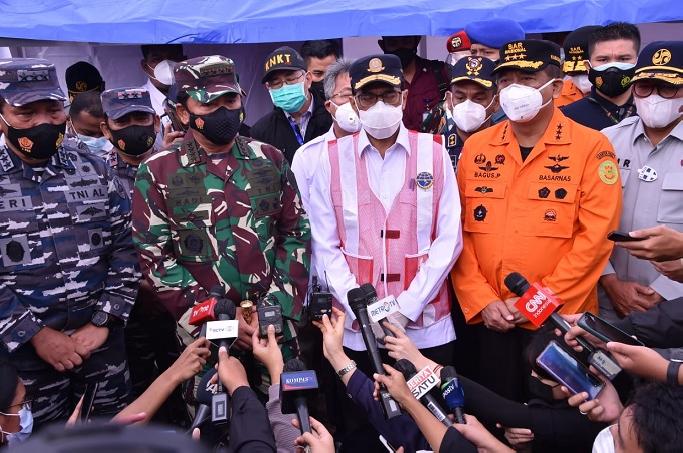 Panglima TNI Bersama Menhub Tinjau Lokasi Serpihan Pesawat Sriwijaya Air SJ 182