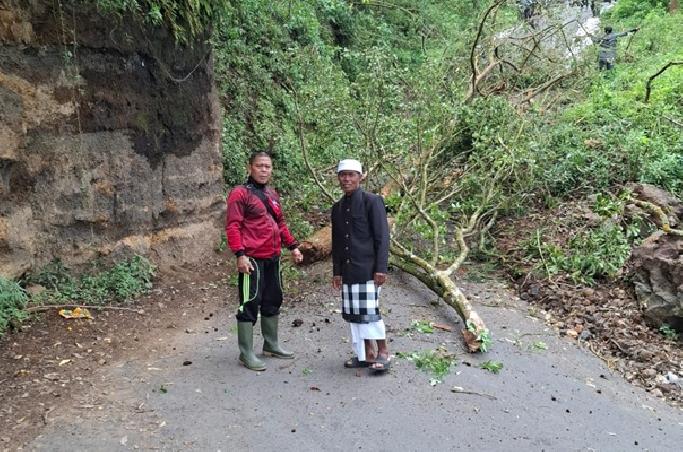Artom Krisna Putra Dorong Pembangunan Sumber Resapan dan Peningkatan Jalan