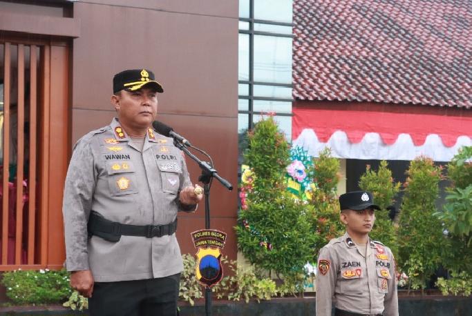 Polres Blora Gelar Upacara Kenaikan Pangkan dan Pelepasan Purnawirawan