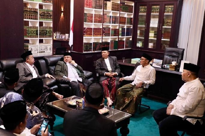 Menteri Nusron Dorong Santri Siap Jadi Ulama, Teknokrat, dan Pemimpin Bangsa