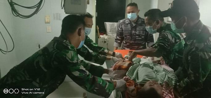 KRI dr. Soeharso-990 Layani 50 Pasien Korban Gempa Mamuju