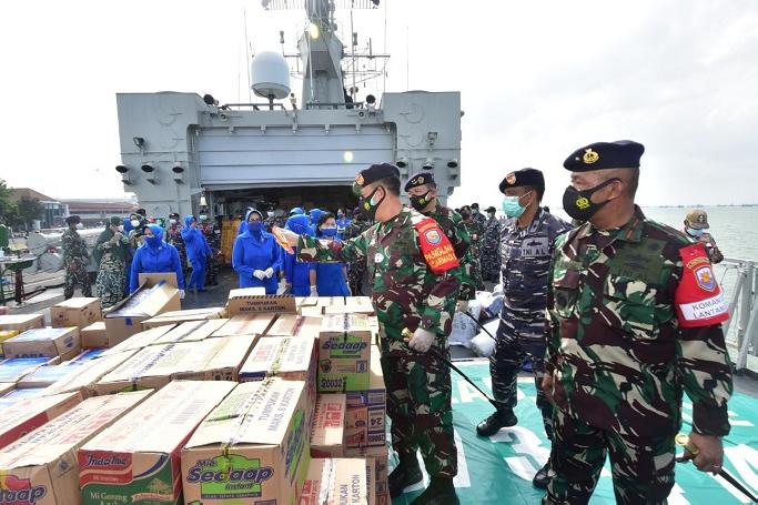 TNI AL Kerahkan KRI OWA-354 Kirim Bantuan Ke Mamuju Sulawesi Barat
