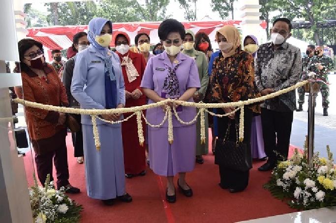 Ketum Dharma Pertiwi Resmikan Gedung Daycare dan Paud Holistik Integratif
