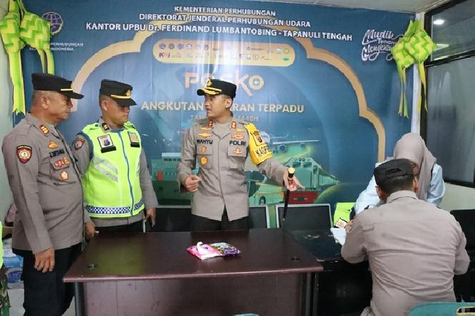 Kapolres Tapteng Tinjau Pos Pengamanan Lebaran Idul Fitri 2025