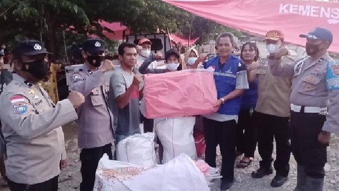 Dinsos Sulteng, Kemensos RI dan TAGANA Distribusikan Bantuan Korban Banjir Bandang