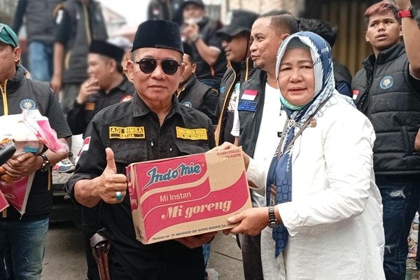 HSB Salurkan Bantuan Rp12 Juta dan Logistik untuk Korban Kebakaran 8 Ulu Palembang