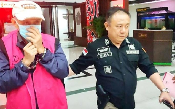 3 DPO Koruptor Rp39,8 Miliar Menyerahkan Diri