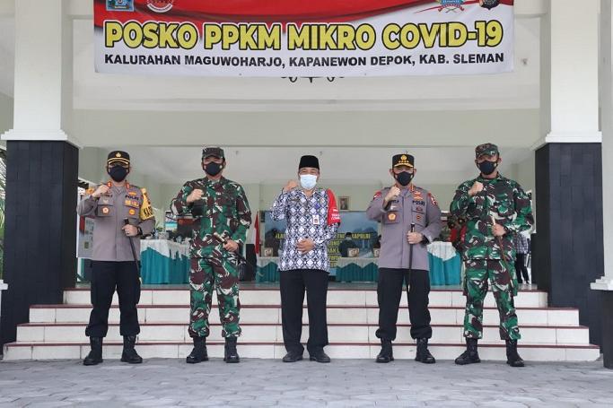 Panglima TNI dan Kapolri Tinjau Pelaksanaan PPKM Skala Mikro di Yogyakarta