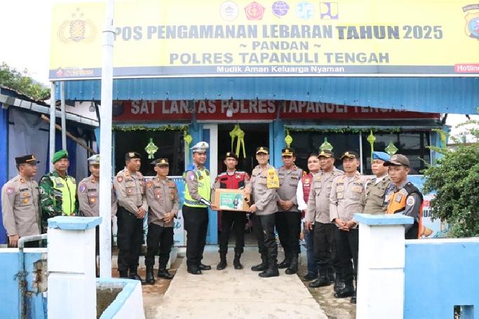 Kapolres Tapteng Tinjau Pos Pengamanan Lebaran Idul Fitri 2025