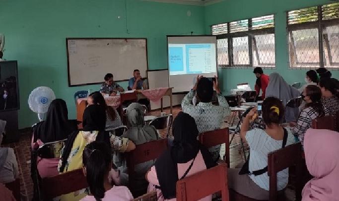 Komite Sekolah SMPN 10 Pontianak Bebankan Rp260 Juta Kepada Orang Tua Murid