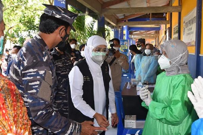 Koarmada II Berikan 3000 Vaksin Sinovac Kepada Masyarakat Maritim Lamongan