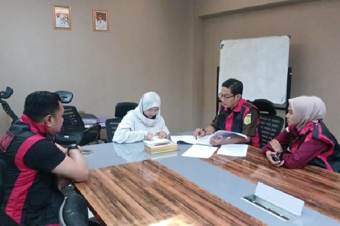 Kejari Bandung Geledah PT BDS, Usut Dugaan Korupsi Ayam Boneless Miliaran