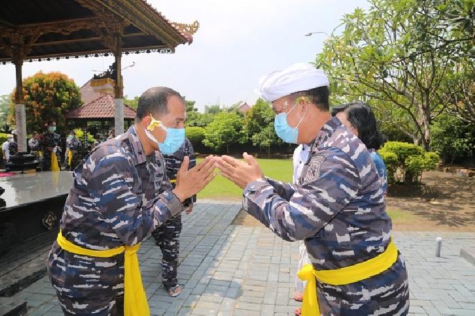Pangkoarmada II Rayakan Hari Nyepi Tahun Baru Saka 1943