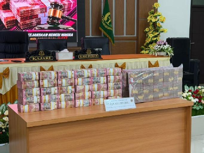 Kejari Mimika Eksekusi Rp5,43 Miliar Uang Pengganti Korupsi Aerosport
