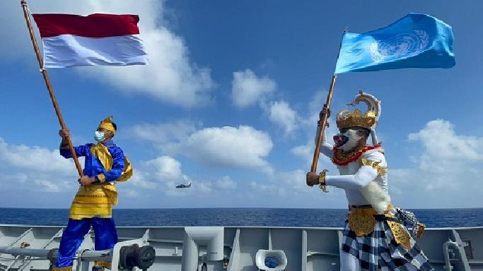 KRI SIM-367 Latihan Bersama Kapal Perang Jerman