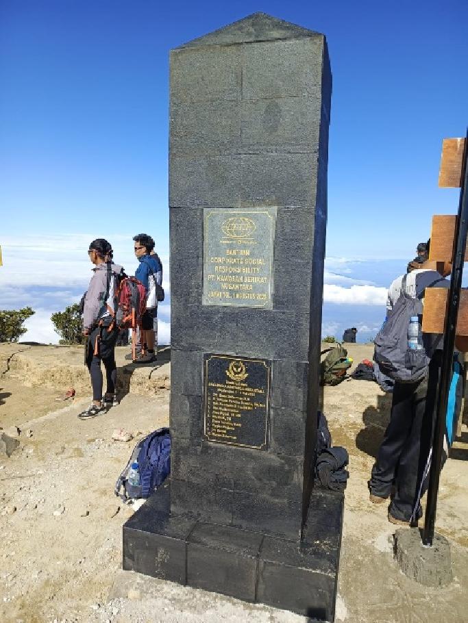Tugu Integritas ST Burhanuddin Berdiri Kokoh di Ketinggian 3.078 Mdpl