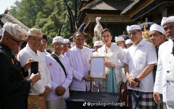 Menpar Kunjungi Pura Hulundanu Batur, Hadiri Rangkaian Tawur Agung Manca Wali