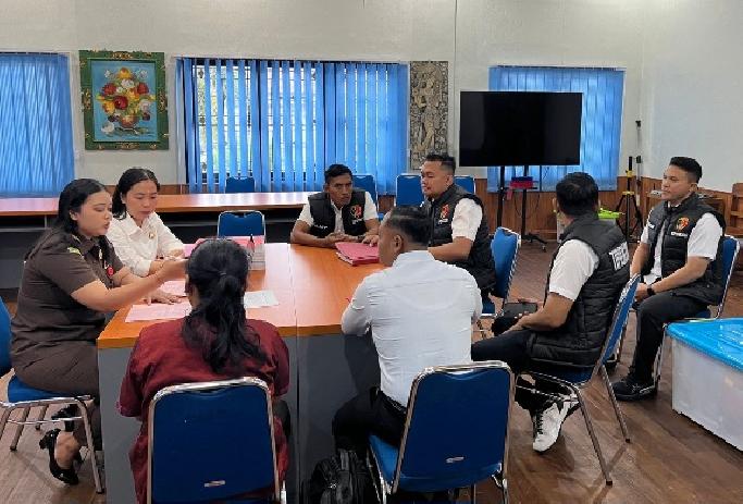Kejari Bangli Tahan Tersangka Dugaan Korupsi Dana Desa
