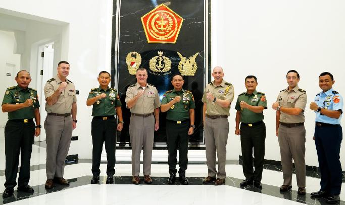 Panglima TNI Terima Kunjungan Komandan Jenderal Angkatan Darat AS Wilayah Pasifik
