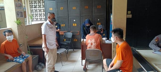 42 Tahanan Polres Metro Jakbar di Suntik Vaksin Covid-19 
