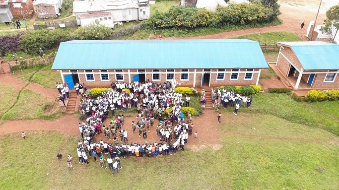 Srikandi Satgas Garuda Berbagi Keceriaan Dengan Anak-Anak di Kongo