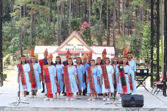 Wabup Taput Buka Konser Paduan Suara Paskah Raya 2025