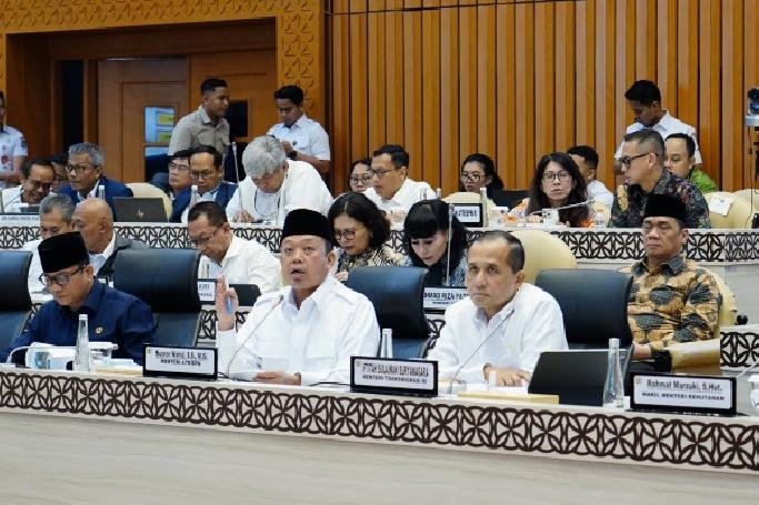Pemerintah Gunakan Prinsip Lex Prioritas untuk Selesaikan Sengketa Tanah di Kawasan Hutan