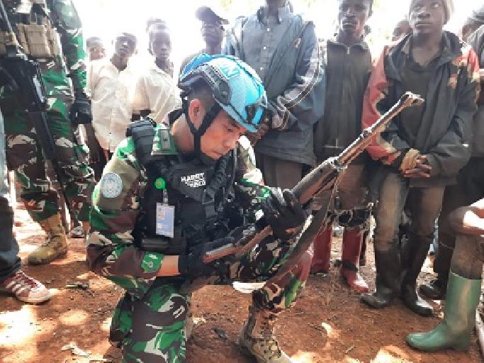 Bermodalkan Air Bersih, Satgas BGC TNI Berhasil Bujuk Milisi Menyerah