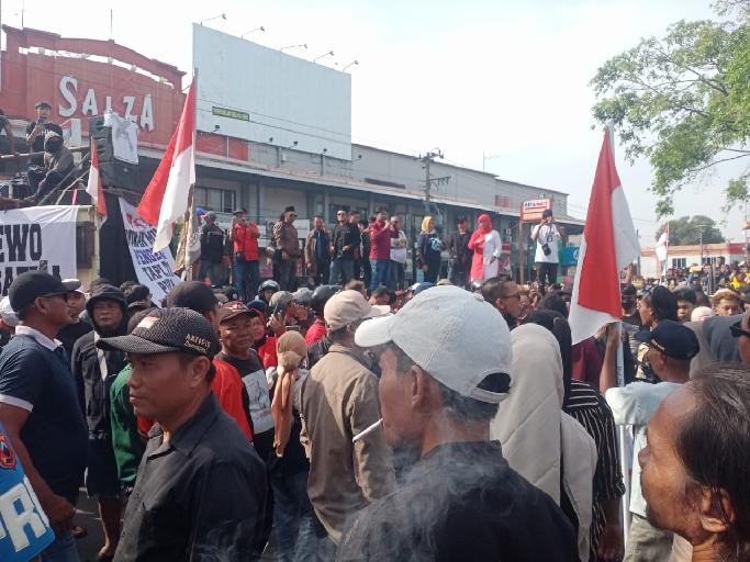 65 Ribu Warga Pati Tumpah Ruah Desak Pemberhentian Bupati Sudewo