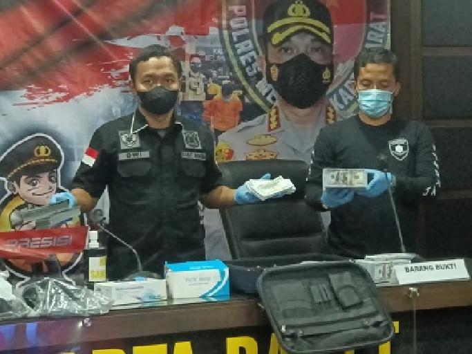 Polres Metro Jakbar Tangkap Penipuan Upal Modus “Black Dollar”