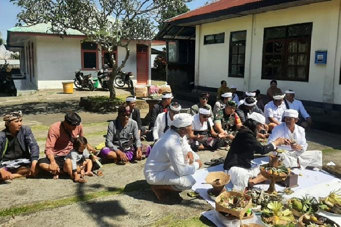 Hari Raya Saraswati: Kodim 1626/Bangli Gelar Sembahyang Bersama di Pura Pujangga Sakti
