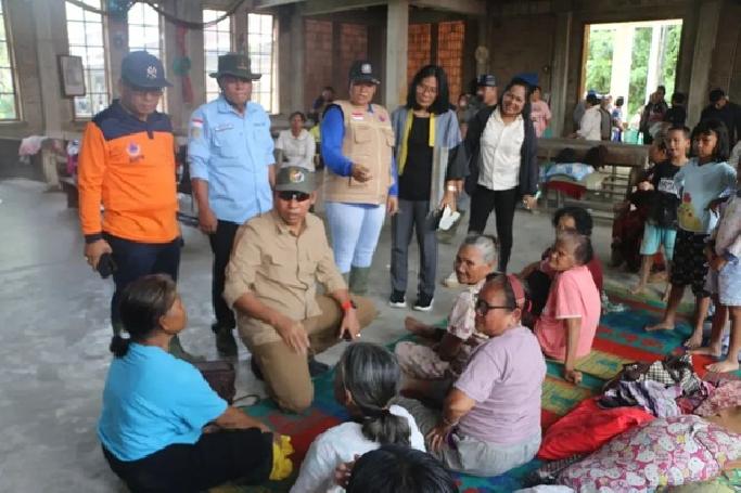 Bupati Taput Tinjau Lokasi Banjir dan Longsor di Aek Nabara, 196 Rumah Terdampak