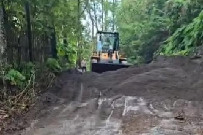 Terunyan Sempat Terisolir, Pemerintah Bangli Gerak Cepat Buka Jalur!