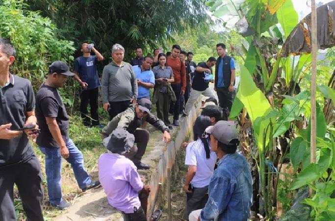 Bupati dan Wakil Bupati Taput Turun Langsung Gotong Royong, Pastikan Perbaikan Infrastruktur Pertanian Berjalan