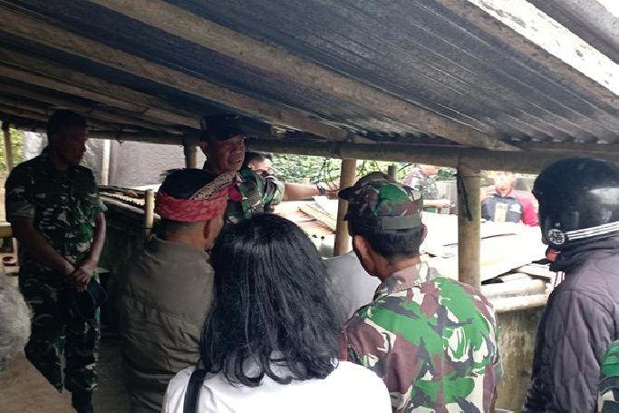 Danrem 163/Wira Satya Tinjau Lokasi RTLH di Desa Belancan