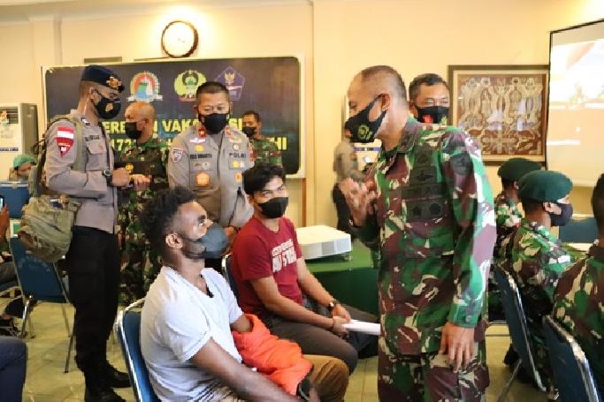 Pangdam XVII/Cenderawasih Hadiri Vicon Panglima TNI dan Kapolri