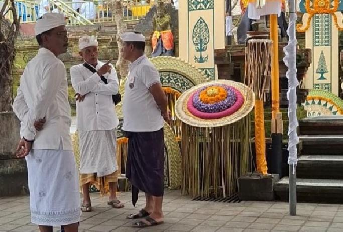 Upacara Nyadnya Massal Bebalang: Ringankan Beban, Satukan Umat dalam Rangkaian Sakral