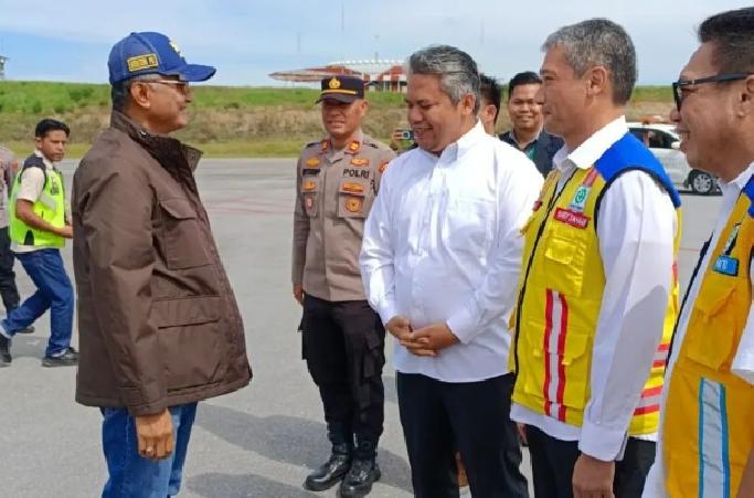 Wabup Taput Sampaikan Permohonan Pembenahan Jalan Nasional Silangit–Tarutung kepada Menteri PU