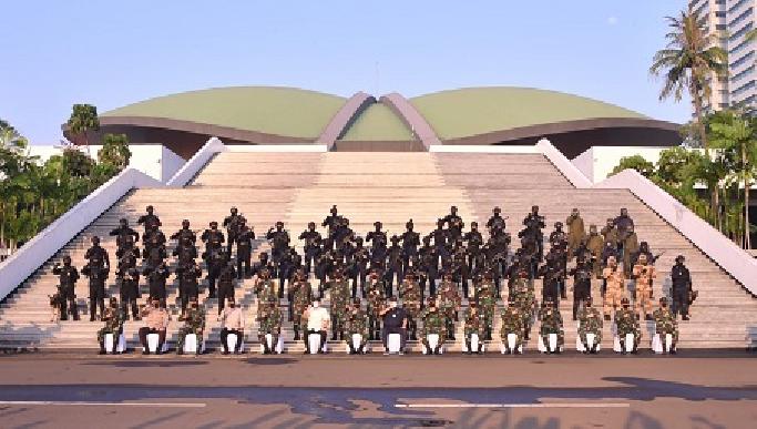 Irjen TNI Tinjau Latihan Prajurit Satgultor TNI di Gedung DPR-MPR RI
