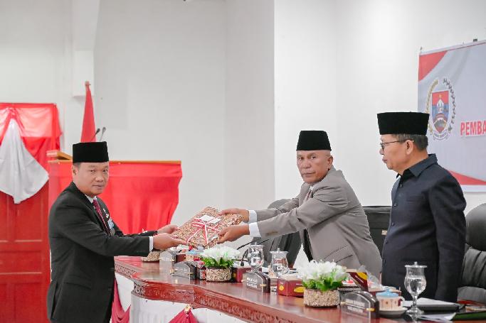 Rapat Paripurna: Bahas Perda Tentang APBD Tahun 2022