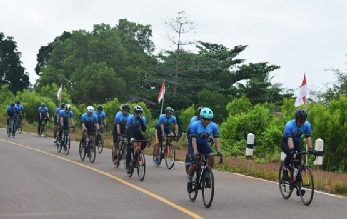 Bendera Merah Putih Raksasa Terbentang Di Titik 