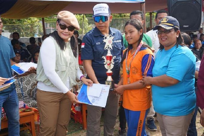 Roadshow HUT RI ke-80, Bupati Taput Umumkan Pembangunan Tribun Lapangan Merdeka