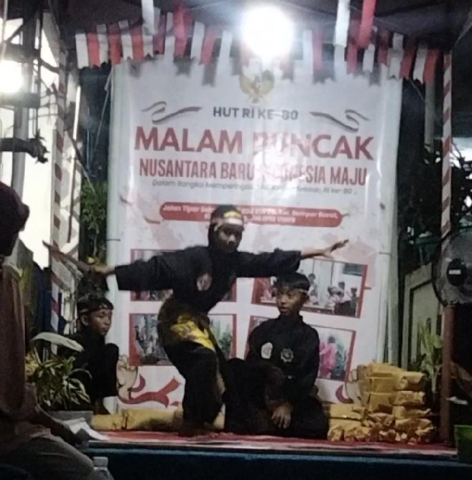 Gang Sempit di Tipar Selatan Jadi Saksi Meriahnya Pesta Malam Puncak Dirgahayu RI 2025